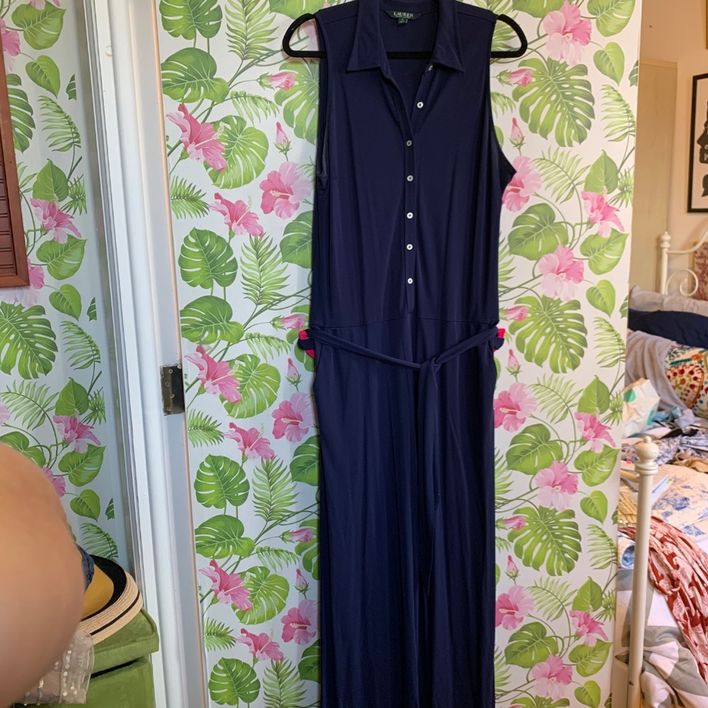 Collared button-down tie-waist wide-leg jumpsuit - Picture 2 of 4
